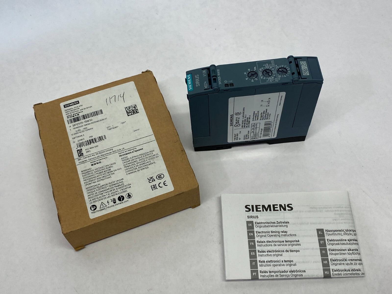 Siemens 3RP2505-1BW30 Multifunction Timing Relay 2-Change Over Contacts - Maverick Industrial Sales