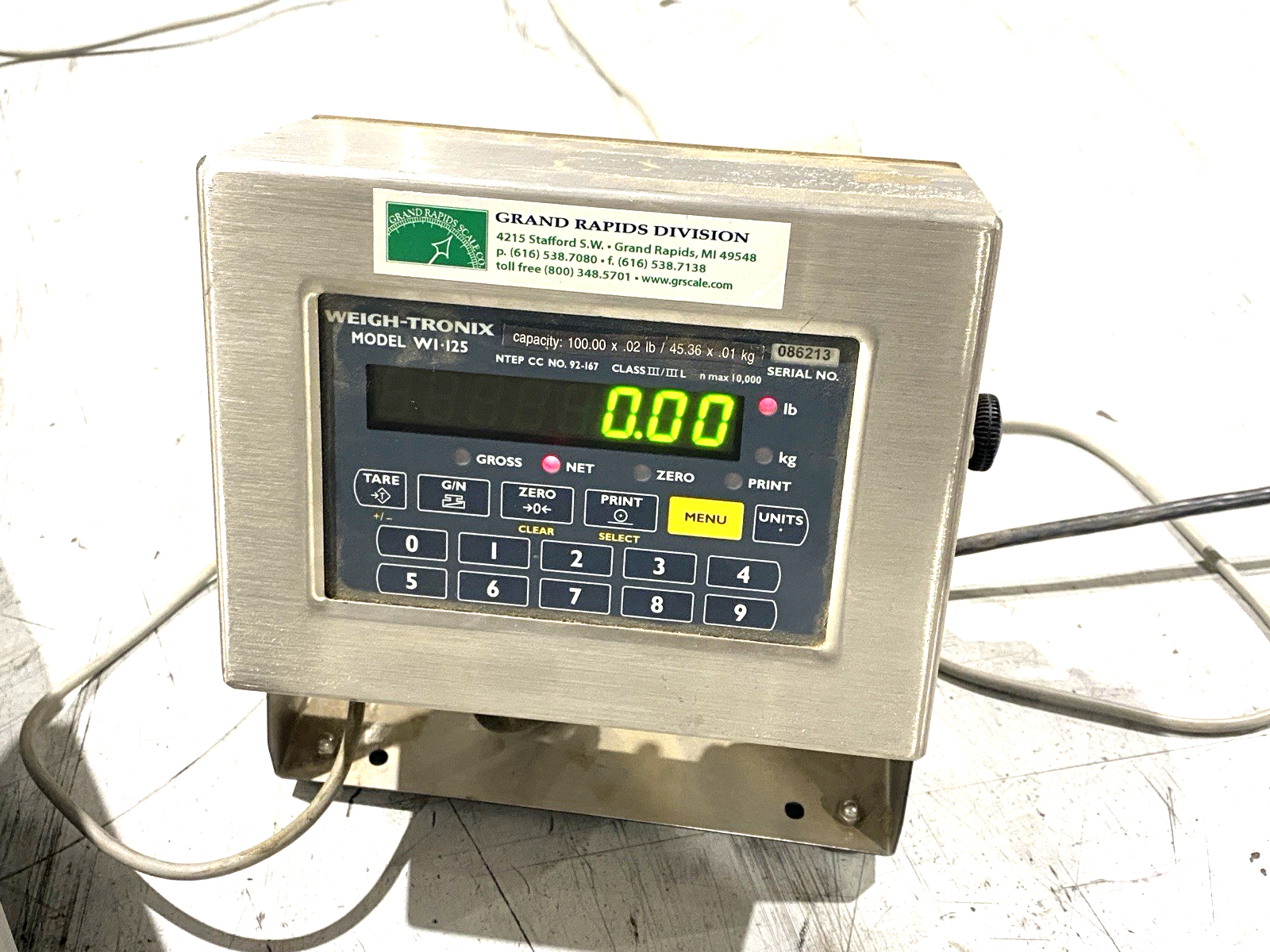 B-Tek BT-2424-100-CS-SP Weight Scale 24" x 24" 100Lb Cap, WI-125LED Indicator - Maverick Industrial Sales