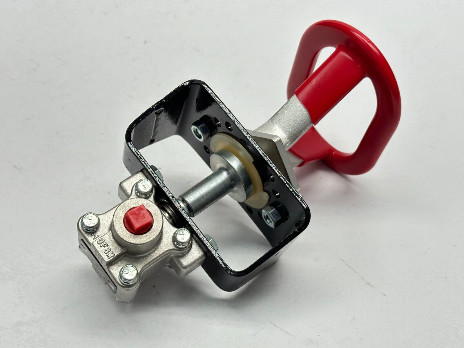 Flowserve 1/446666YVSE Ball Valve 1/4" SS 3000CWP LUBETAL Seat w/ Bracket Handle - Maverick Industrial Sales