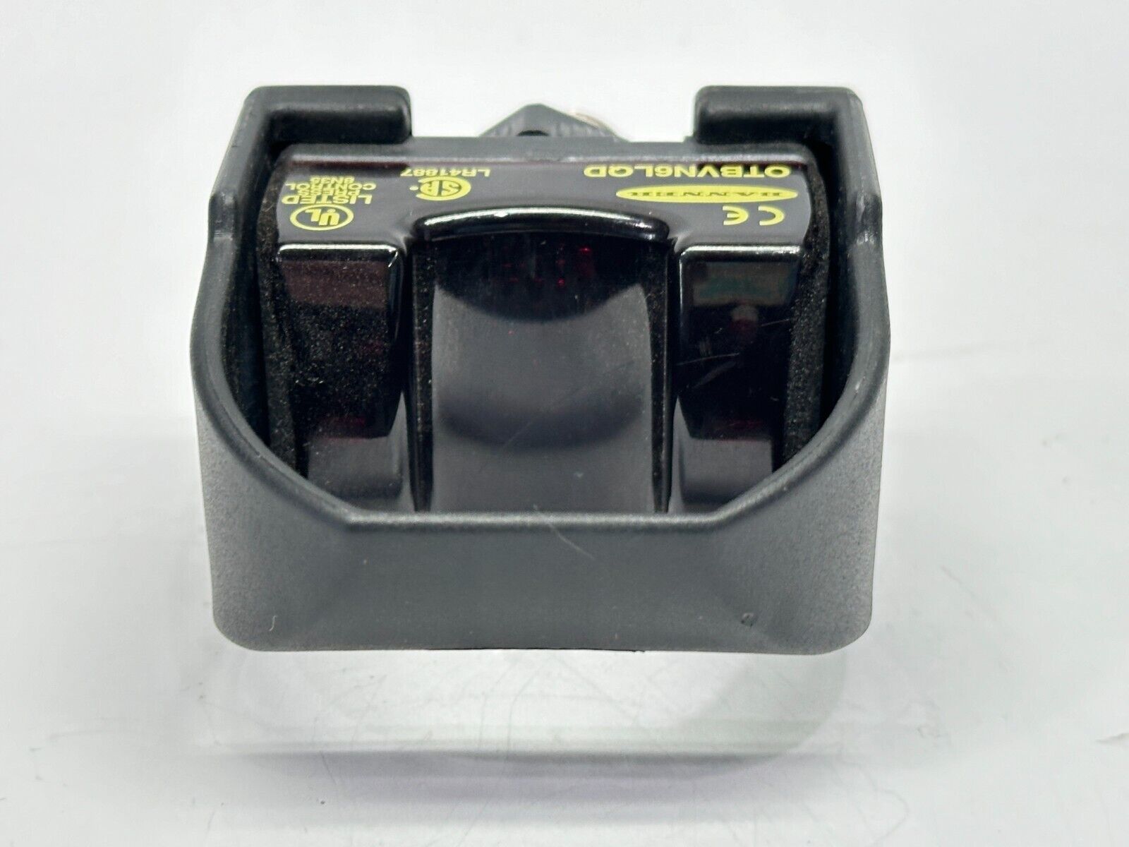Banner OTBVN6LQD Momentary Action Touch Button 10-30VDC 35057 - Maverick Industrial Sales