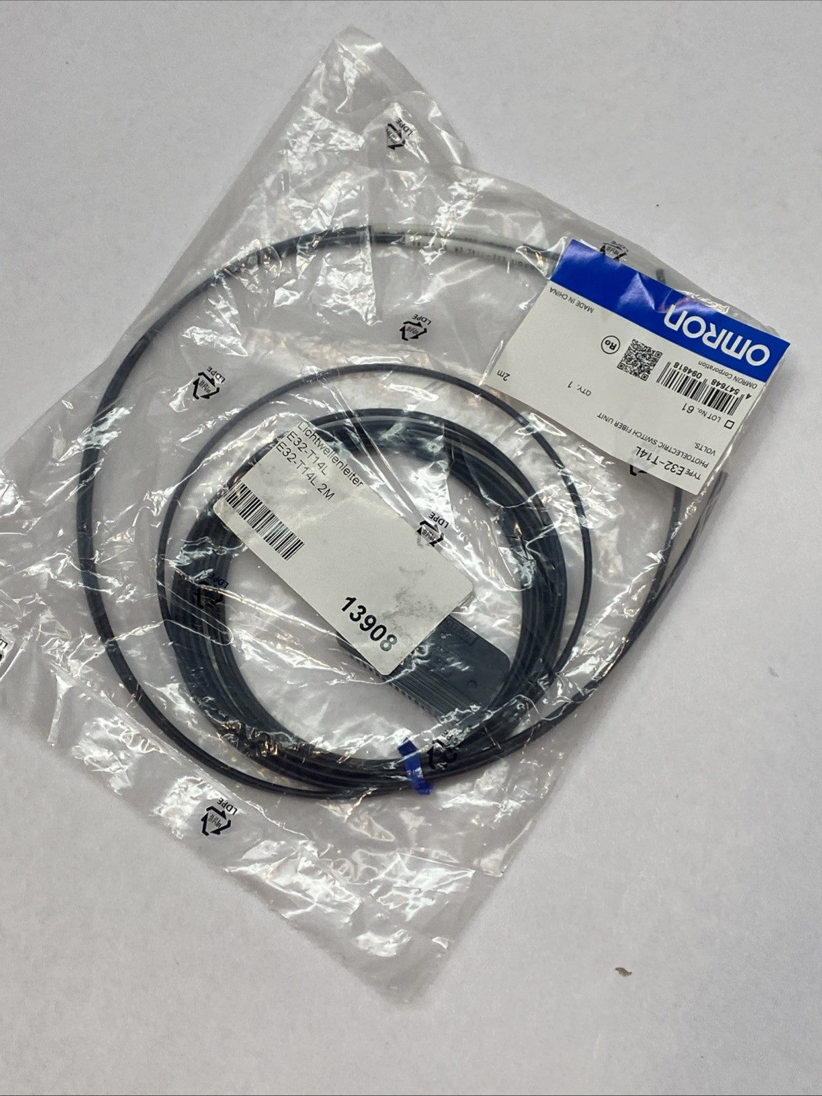 Omron E32-T14L Photoelectric Switch Fiber Sensor - Maverick Industrial Sales