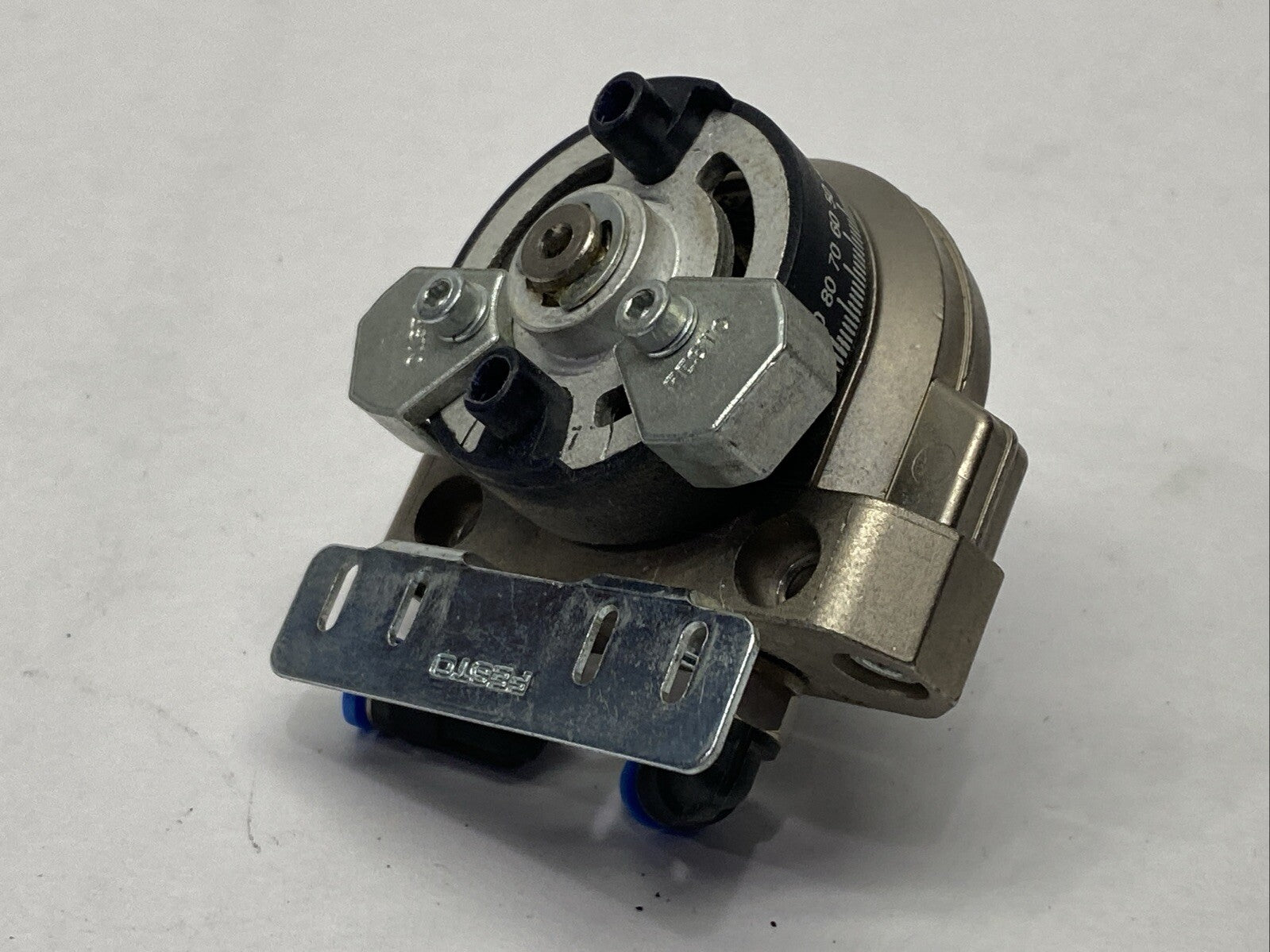 Festo DSR-12-180P-CS Pneumatic Semi-Rotary Drive 180 Degrees Size 12 - Maverick Industrial Sales
