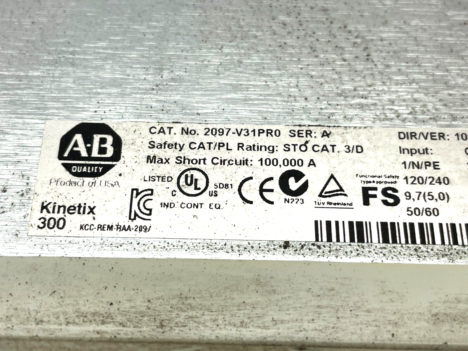 2097-V31PR0 | Allen Bradley Ser A Drive Servo 120/240VAC 1-Phase 0.40kW 2.8A - Used - Maverick Industrial Sales