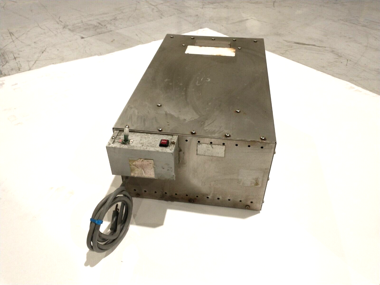 UVOCS Model 1010 Ultraviolet Ozone Cleaning System - Maverick Industrial Sales