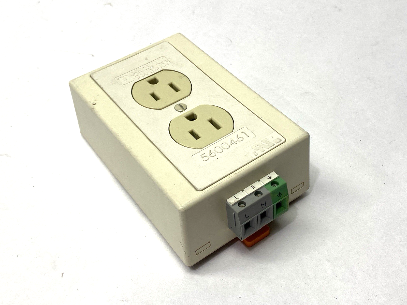 EM-DUO 120/15 | Phoenix Contact Dual Power Outlet DIN Rail Mounted 125VAC 5600461 - Used - Maverick Industrial Sales