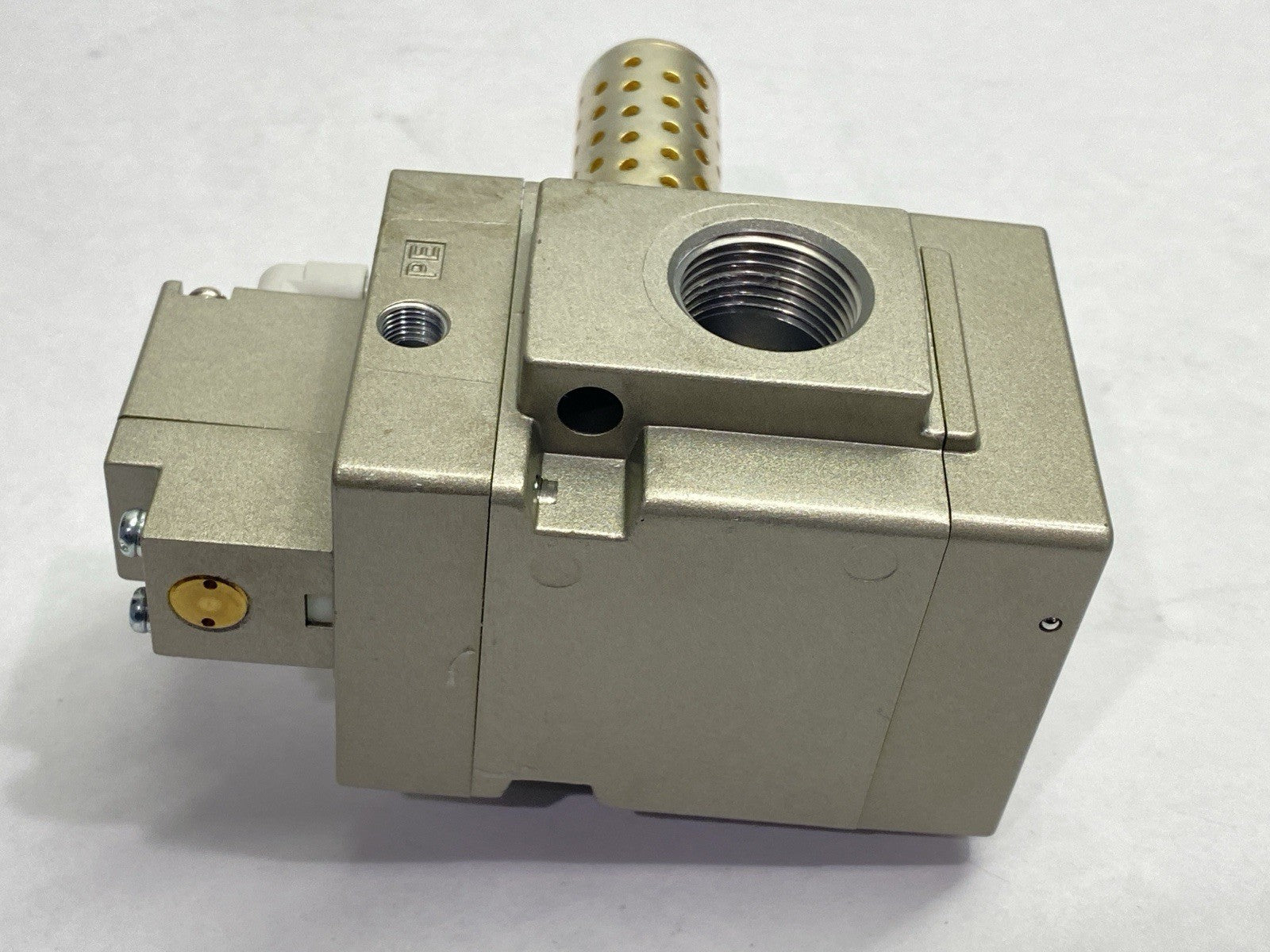 VGA342R-06 | SMC Pneumatic External Pilot Valve - Used - Maverick Industrial Sales