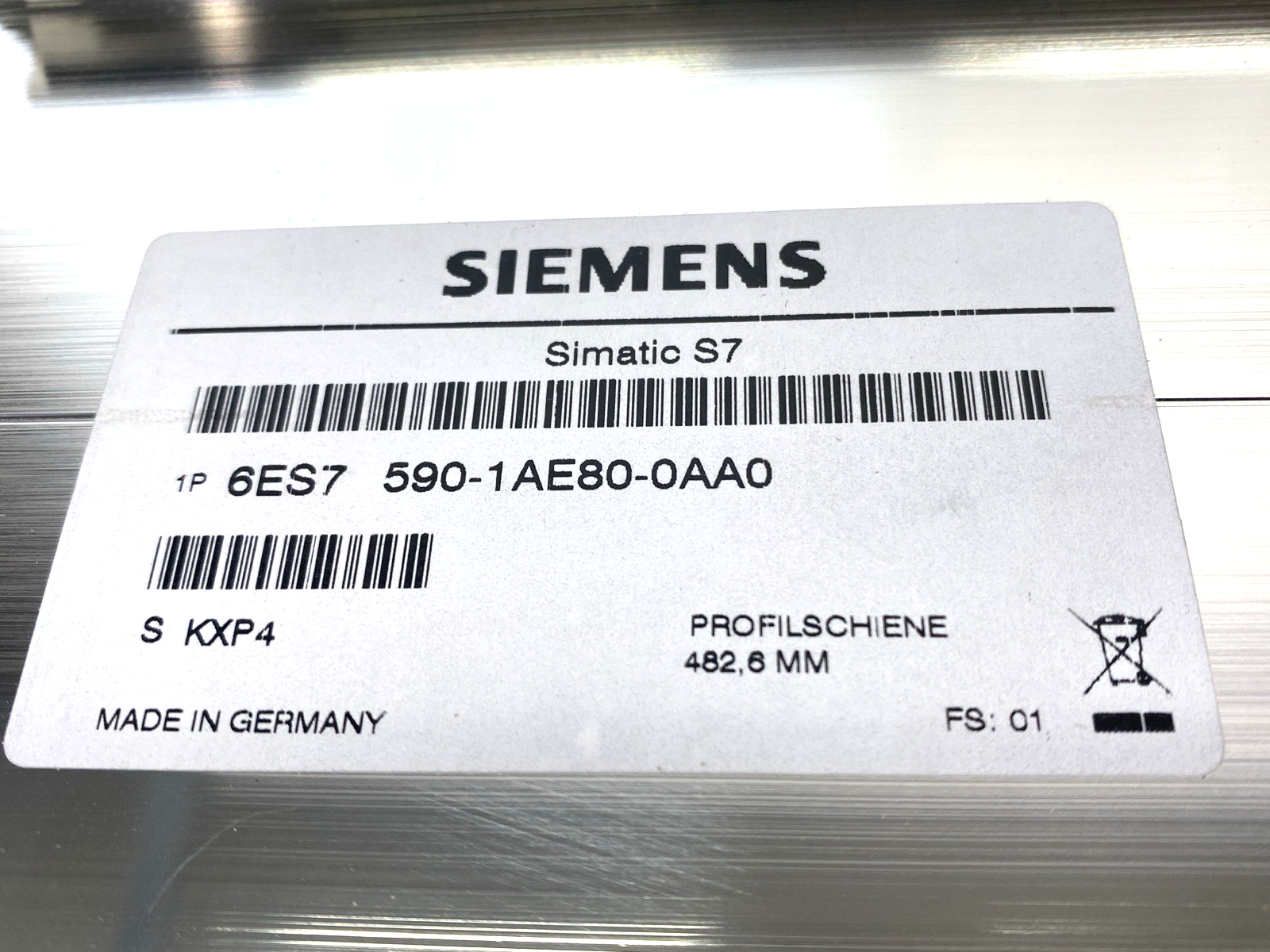 6ES7590-1AE80-0AA0 | Siemens SIMATIC S7-1500 Sectional Mounting Rail 482.6mm - New – Open box - Maverick Industrial Sales