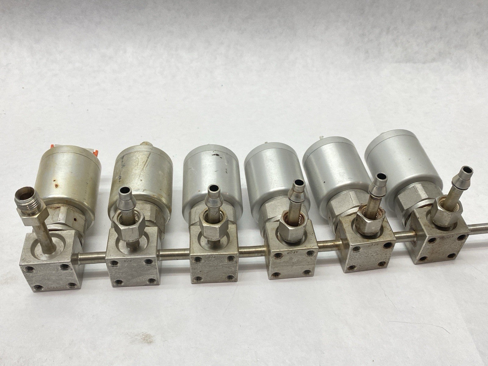 6LVV-DPC111P-C | Swagelok Ultrahigh-Purity Shutoff Diaphragm Valves 6LVV-DPL11P-C - Used - Maverick Industrial Sales