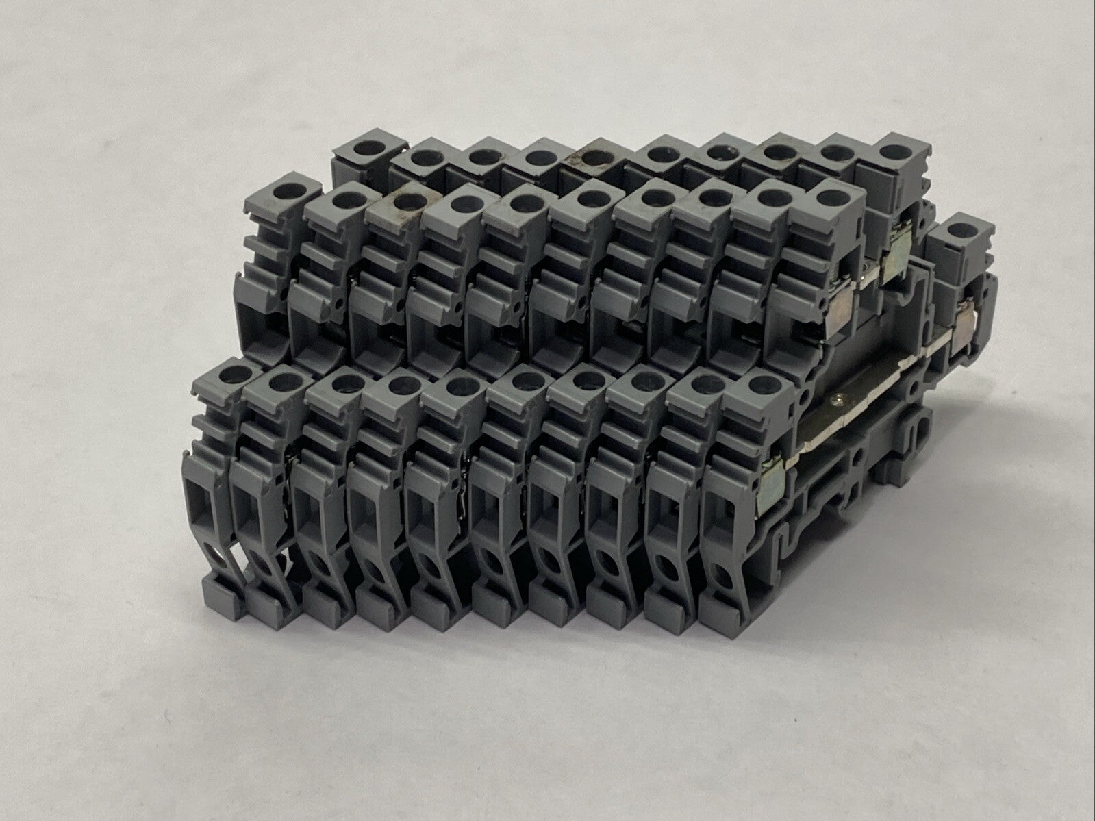 Entrelec 1SNA115271R2200 Double Level Terminal Blocks 32A 11527122 LOT OF 10 - Maverick Industrial Sales