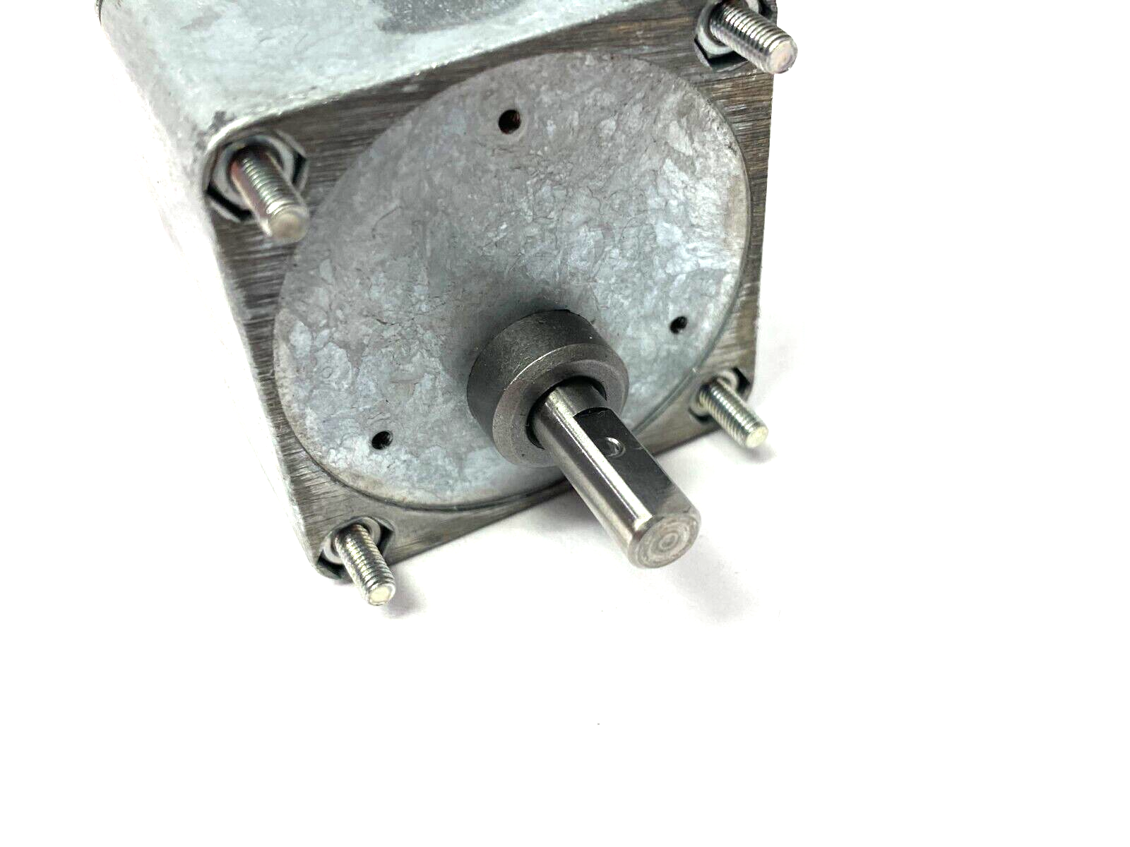 Sanryusha P43E-1G16 Stepping Motor 4-Phase 15 Degree Step 24V w/ 1/60 Gear Head - Used - Maverick Industrial Sales