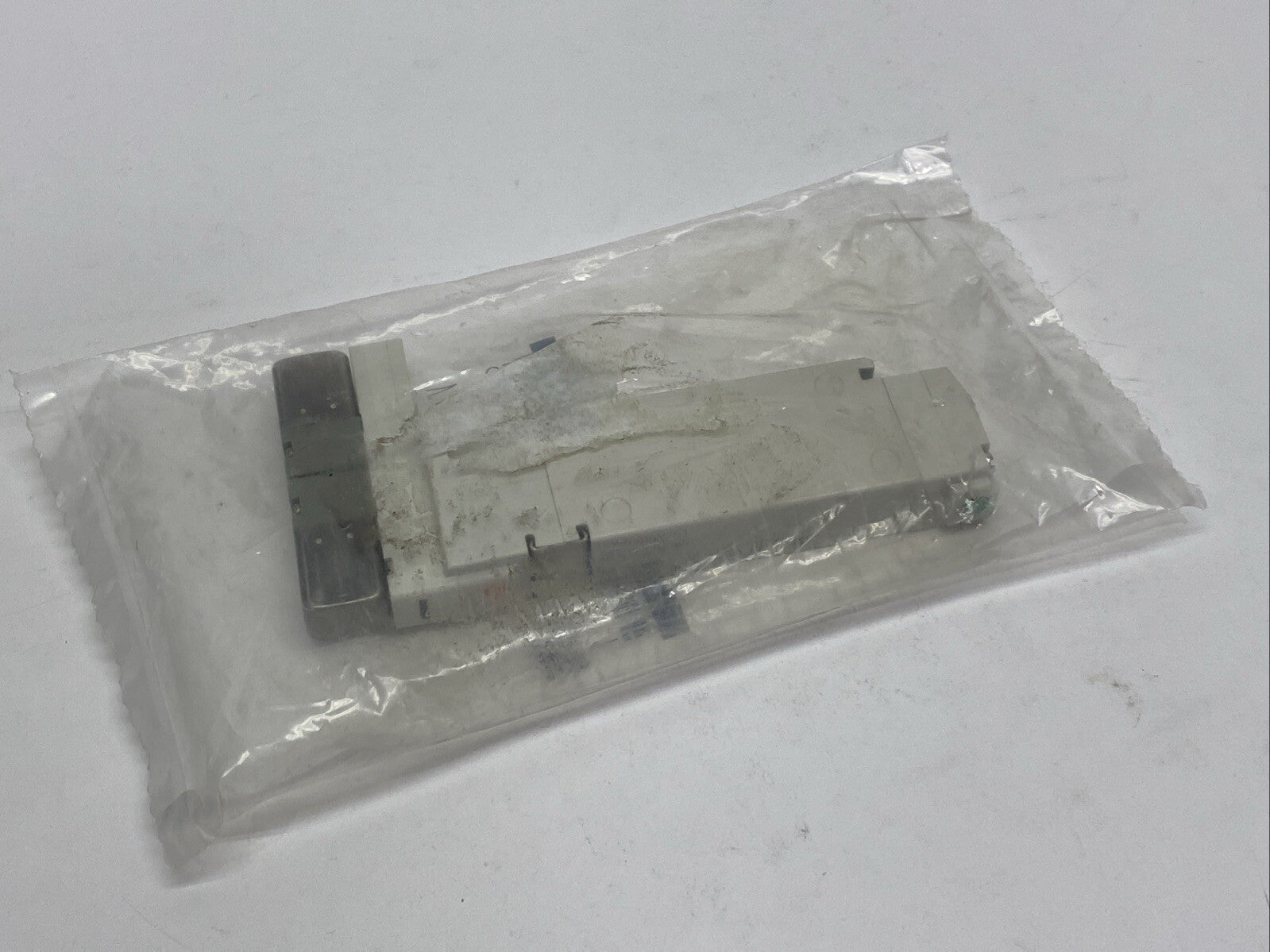 SMC VQC2200N-51 Pneumatic Double Solenoid Valve 5-Port 1/4" NPT - Maverick Industrial Sales