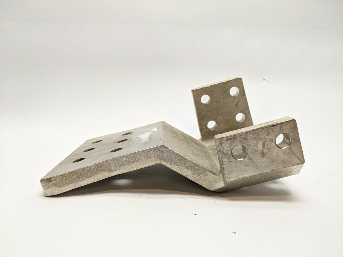 L10757 | Dossert Flat Bolt-on Electrical Terminal Lug Flag Connector - New - Maverick Industrial Sales