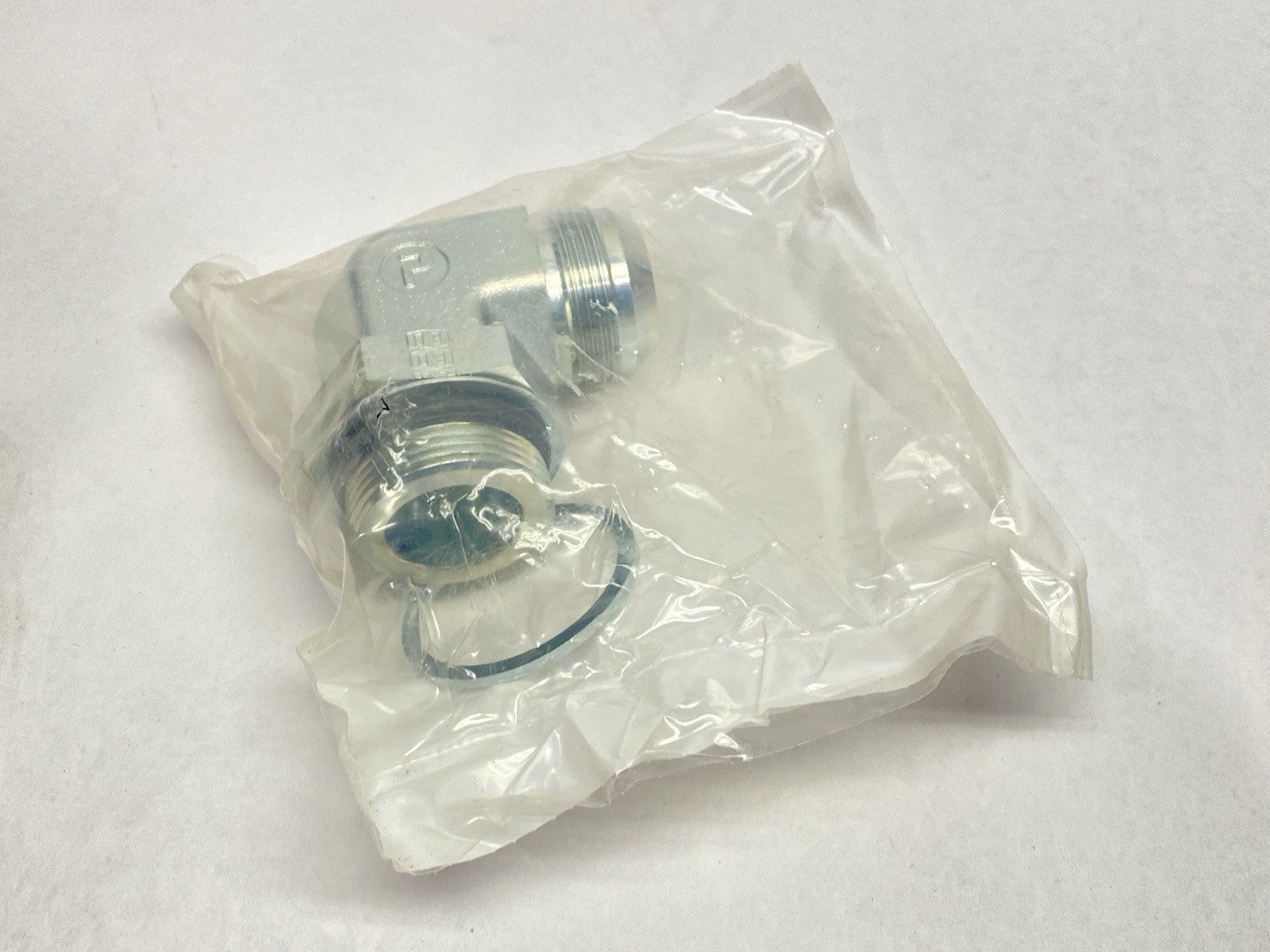 20C4OMXS | Parker Triple-Lok 37 Degree Elbow JIC Fitting 1-1/4" x 1-1/4" - New - Maverick Industrial Sales