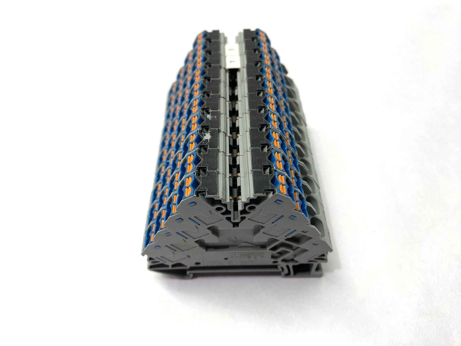 PTRVB 4-FI /BU | Phoenix Contact Potential Distributors 3270221 LOT OF 10 - Used - Maverick Industrial Sales