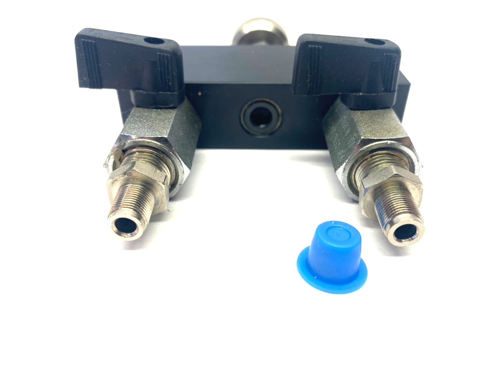 Mahr 2248282 2-Way Manifold Millimar Low-Mag AAD-82 - Maverick Industrial Sales