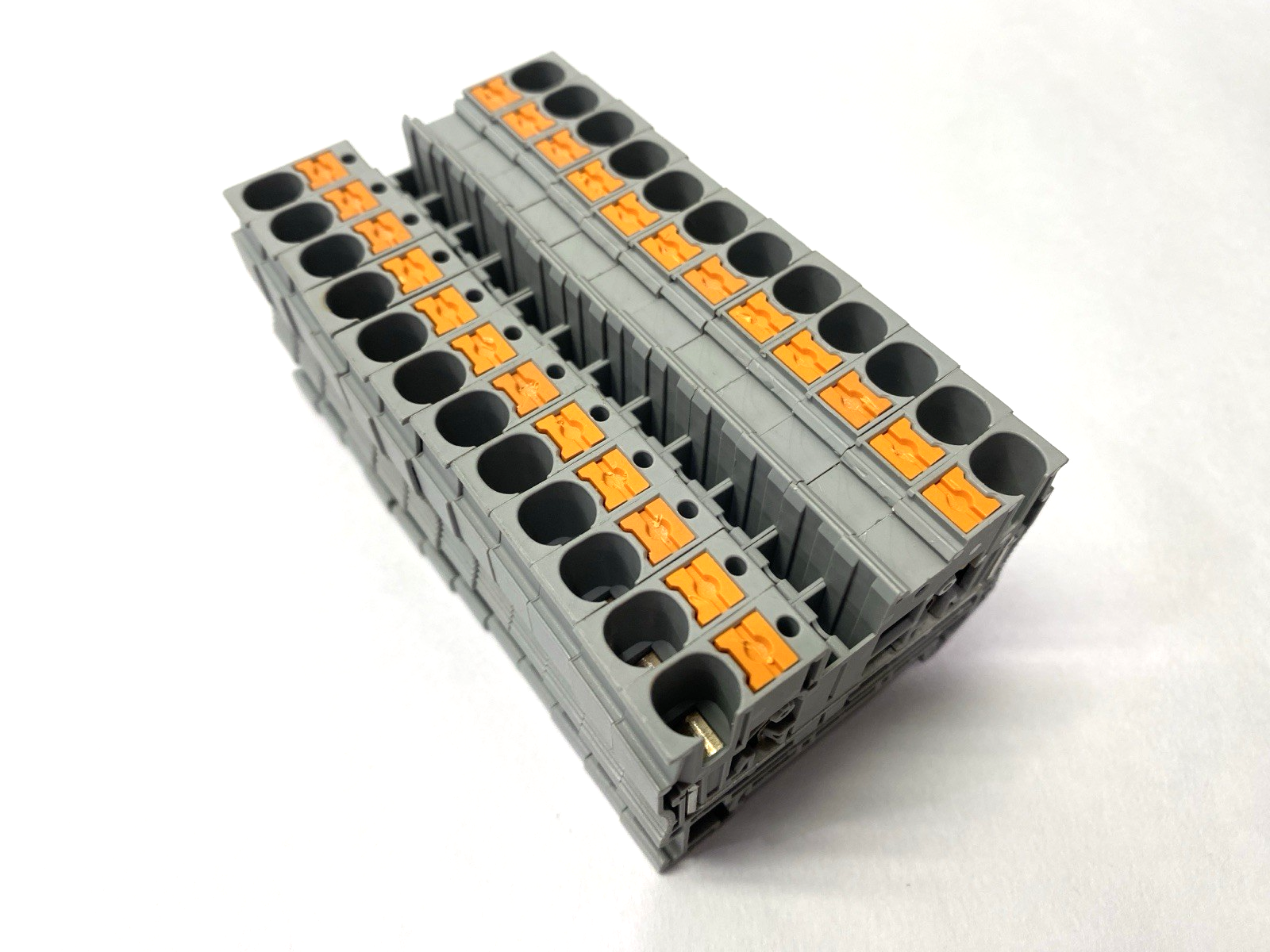PT 6 | Phoenix Contact Feed-Through Terminal Block 3211813 LOT OF 12 - Used - Maverick Industrial Sales