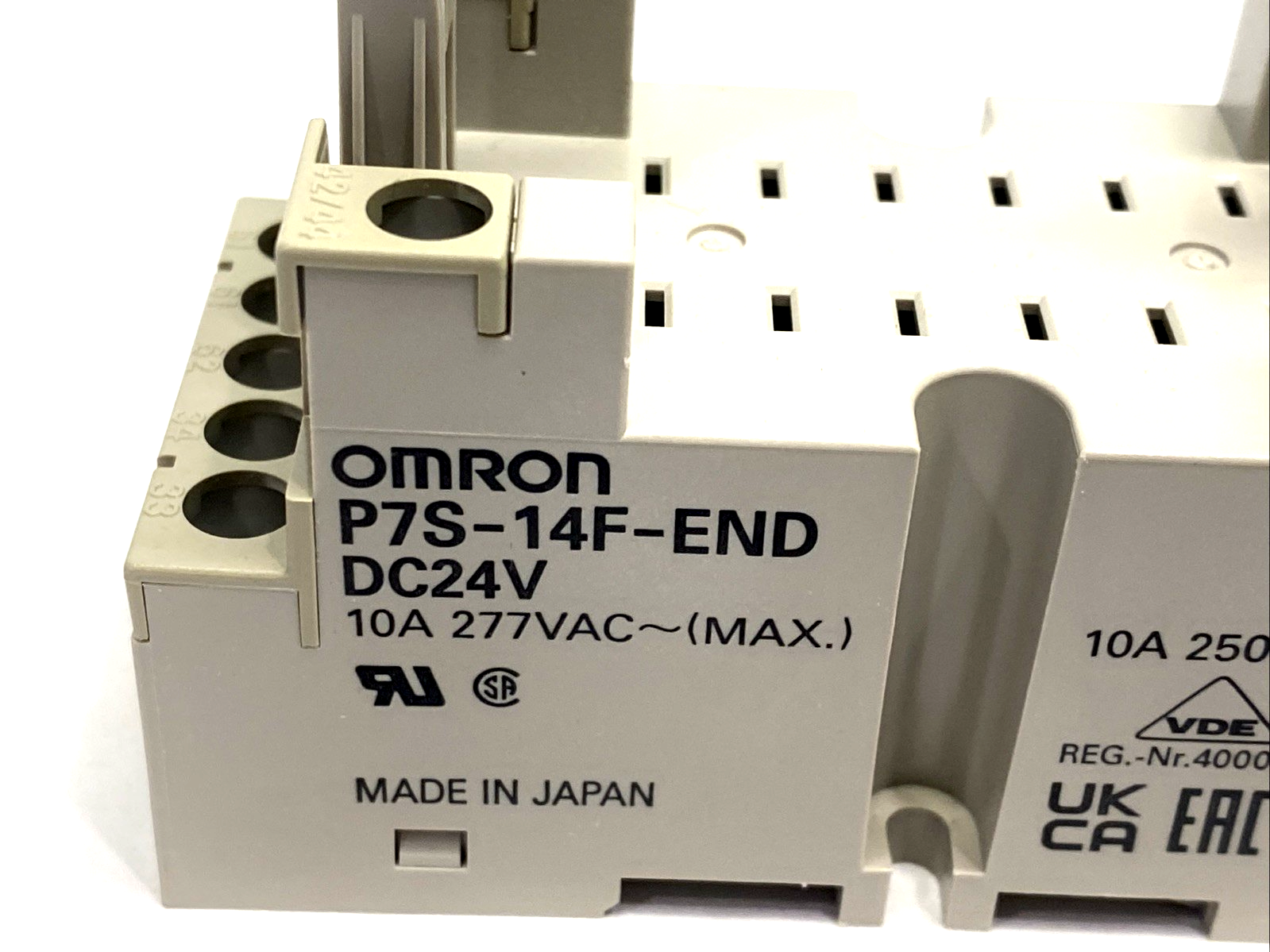 P7S-14F-END | Omron DIN Rail Relay Socket/Base, 14-Position - New – Open box - Maverick Industrial Sales