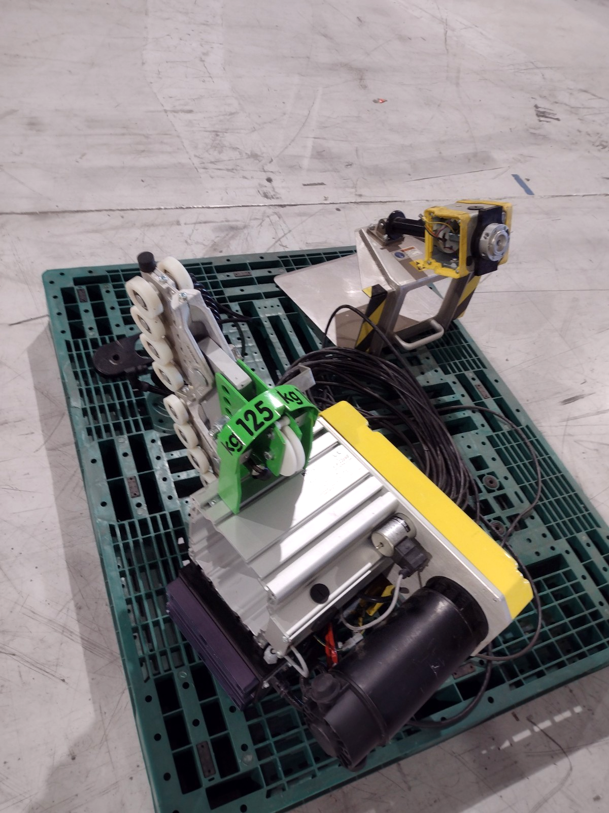 INDEVA Lifting System L.6.22668 Liftronic E125R 125kg 230V - Maverick Industrial Sales