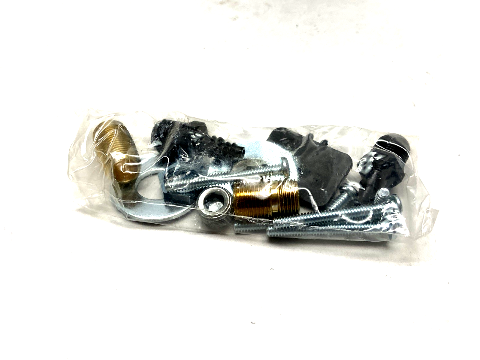 Dwyer Instruments 605-6 Magnehelic Indicating Transmitter Range 0-6.0" w.c. 2psi - Maverick Industrial Sales