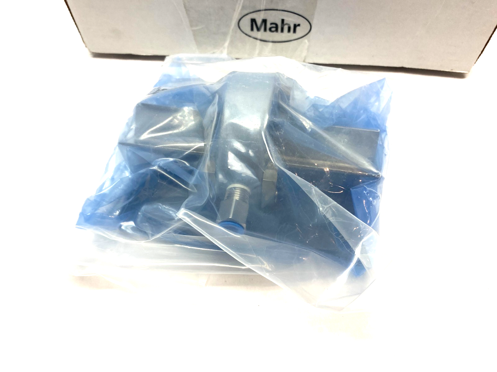 Mahr DR050-T2-BV2XM-17.939 Dimensionair 2-Jet Air Ring Gauge A6896 w/ Base Plate - Maverick Industrial Sales