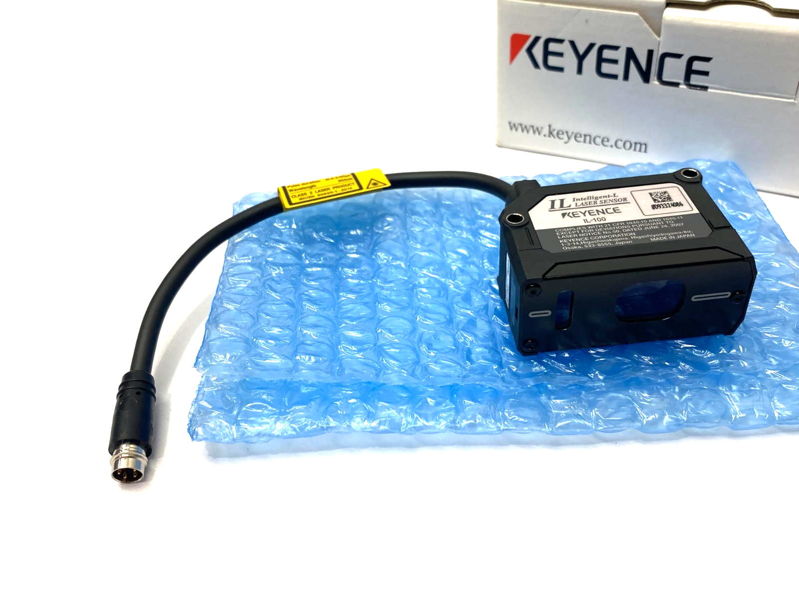 Keyence IL-100 CMOS Multi-Function Analog Laser Sensor Head - Maverick Industrial Sales