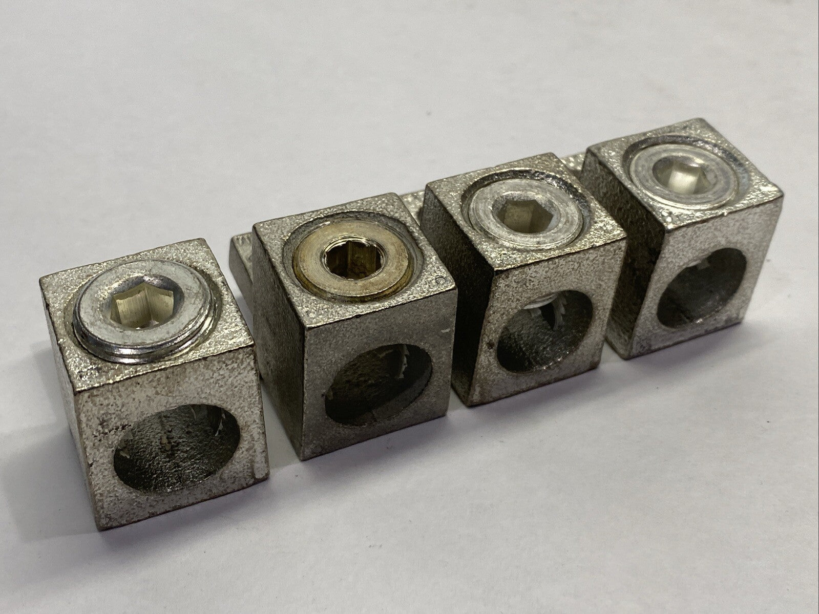 Allen Bradley 1494-N15 Lug Kit LOT OF 4 - Maverick Industrial Sales