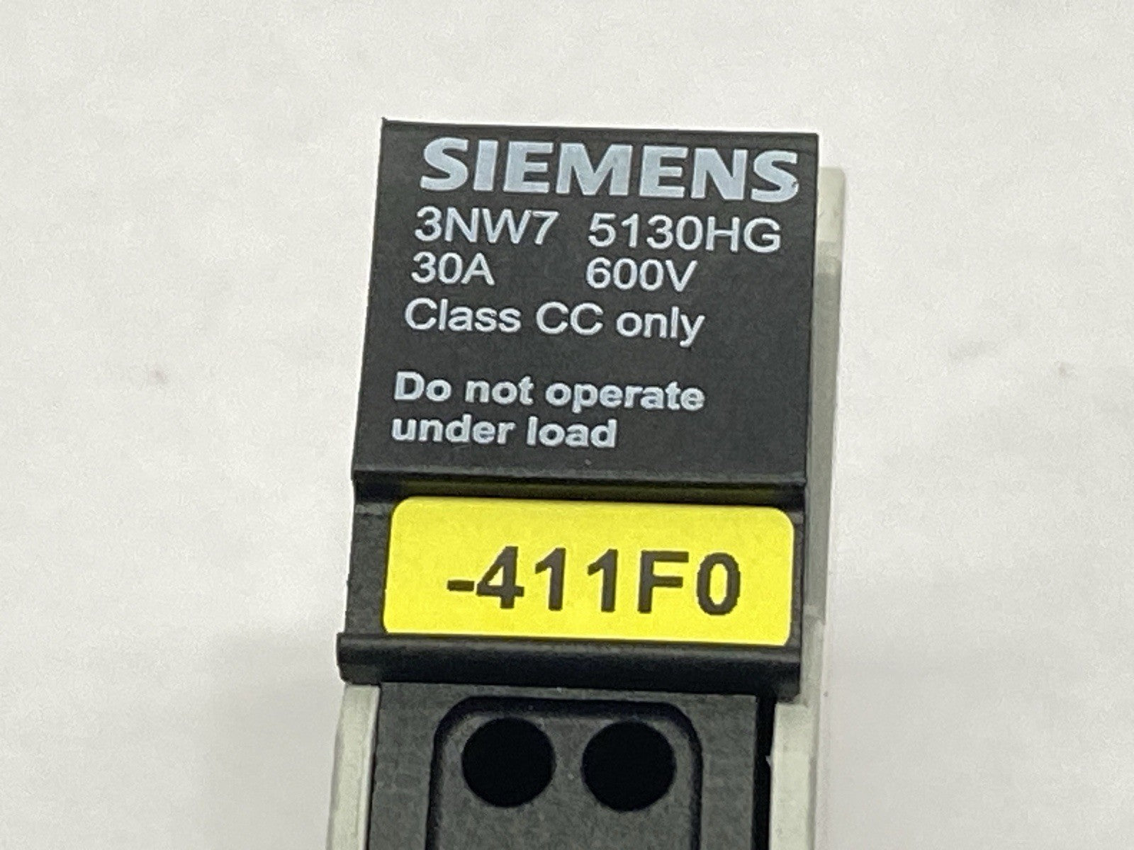 3NW75130HG,3NW7 5130HG | Siemens 3NW75130HG Fuse Holder Class CC 1P 30A 600VAC - Used - Maverick Industrial Sales