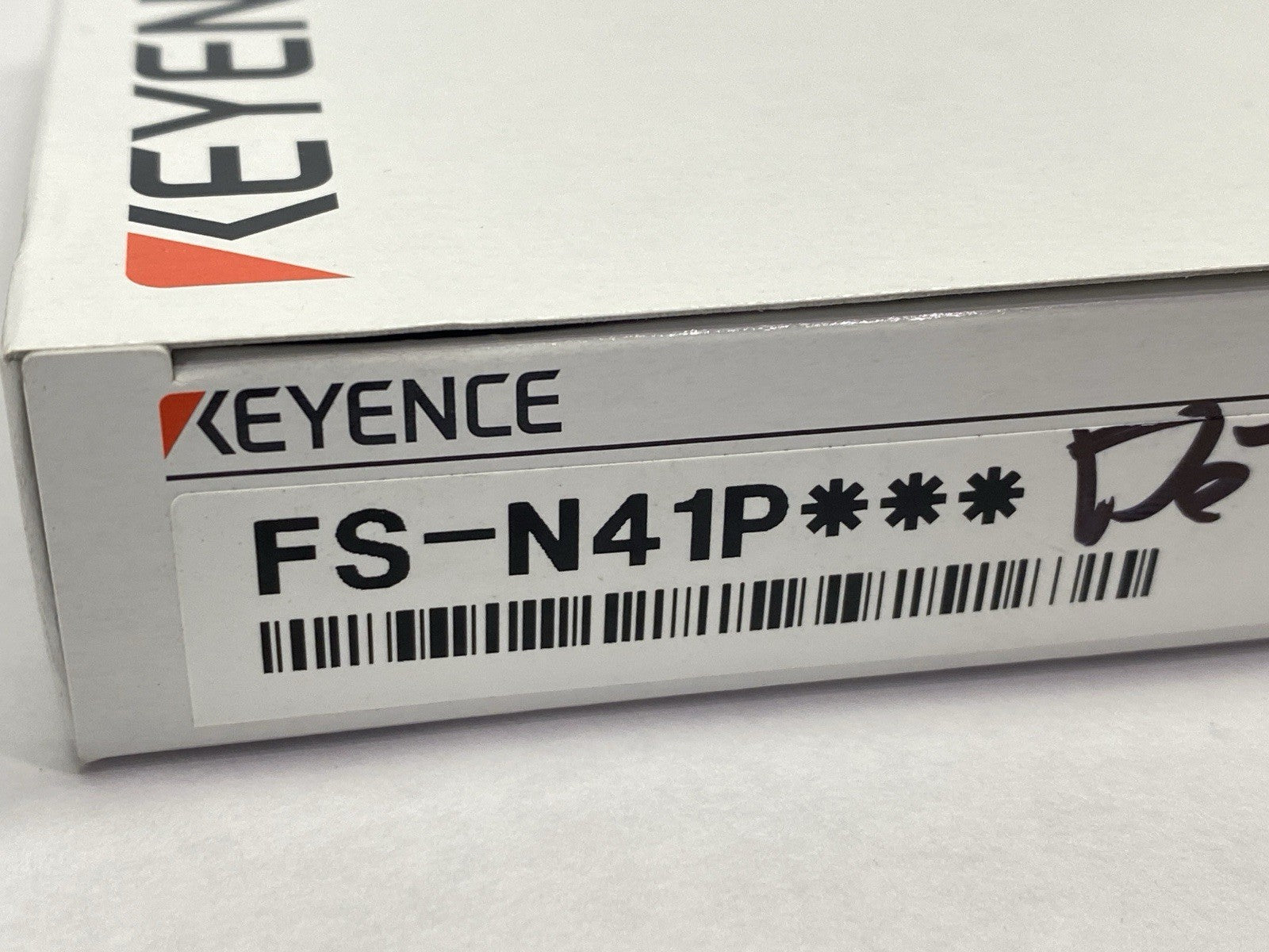Keyence FS-N41P Digital Fiber Optic Sensor Amplifier Units Cable Type Main Unit - Maverick Industrial Sales