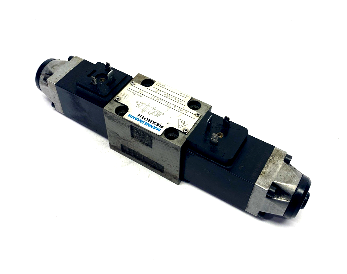 Mannesmann Rexroth 4 WE 6 J53/AG24NZ4 Directional Valve - Maverick Industrial Sales