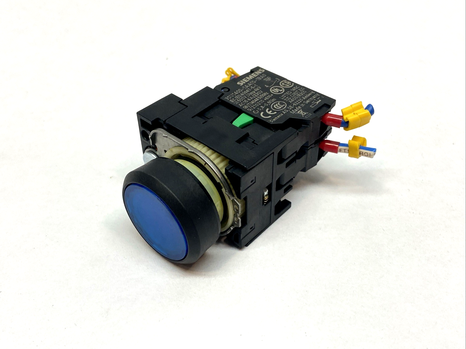 3SU1106-0AB50-1BA0 | Siemens Illuminated Blue Pushbutton 22mm 230V 1NO - Used - Maverick Industrial Sales