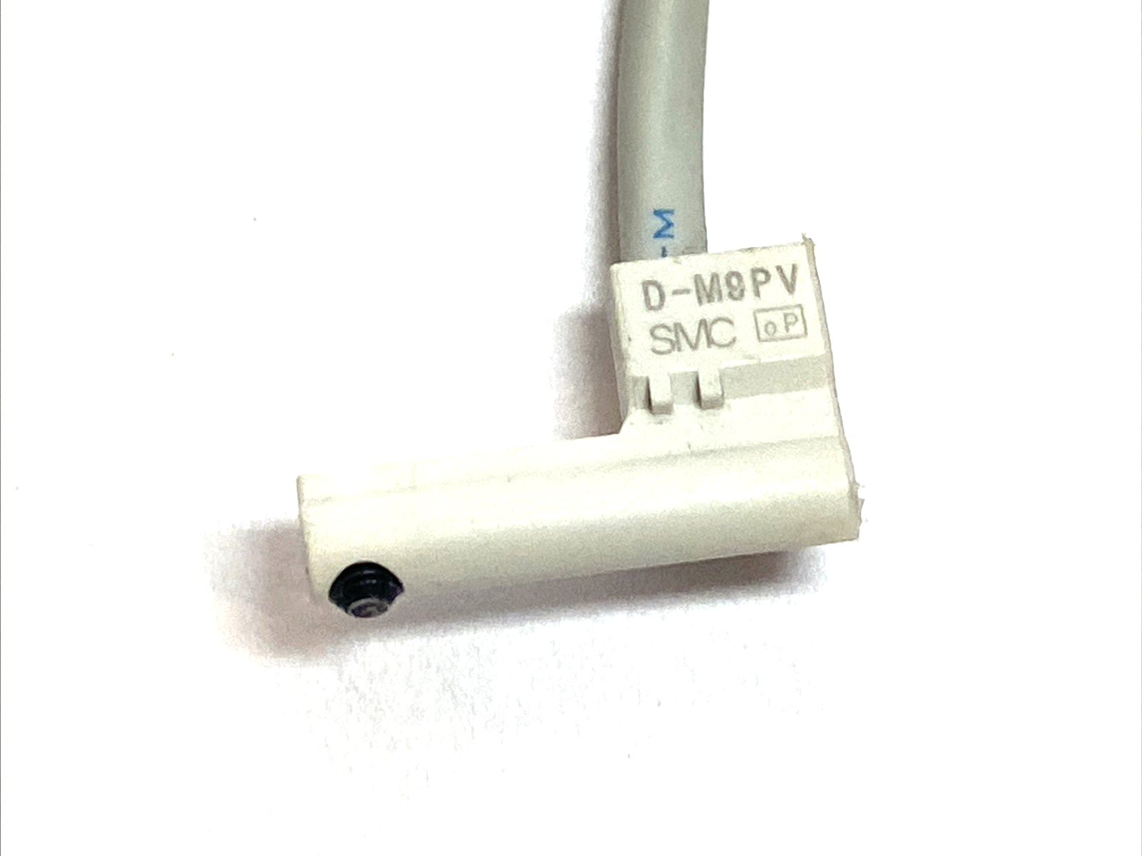 D-M9PV | SMC Auto Switch 3-Wire PNP Perp Cable 0.5m IP67 5–24VDC LOT OF 2 - Used - Maverick Industrial Sales