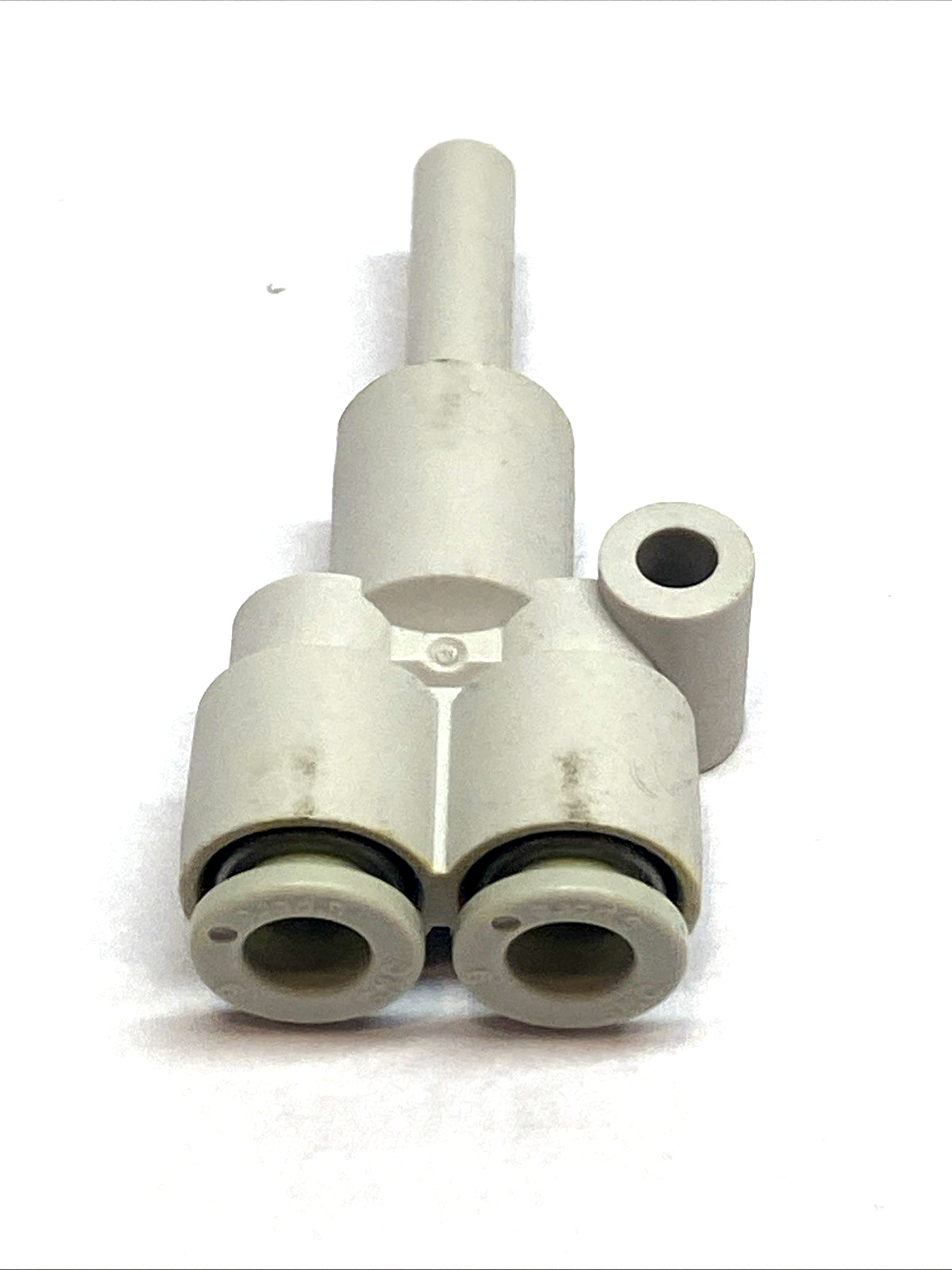 KQ2U06-99A | SMC Union Y Fitting 6mm Tube - One-Touch Pneumatic Coupler LOT OF 2 - Used - Maverick Industrial Sales