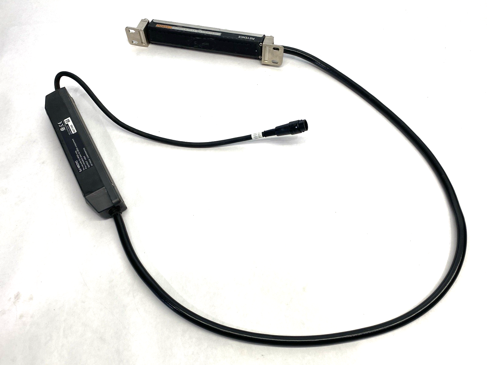 Keyence SJ-M031C High Performance Micro Static Eliminator 24VDC 450mA - Maverick Industrial Sales