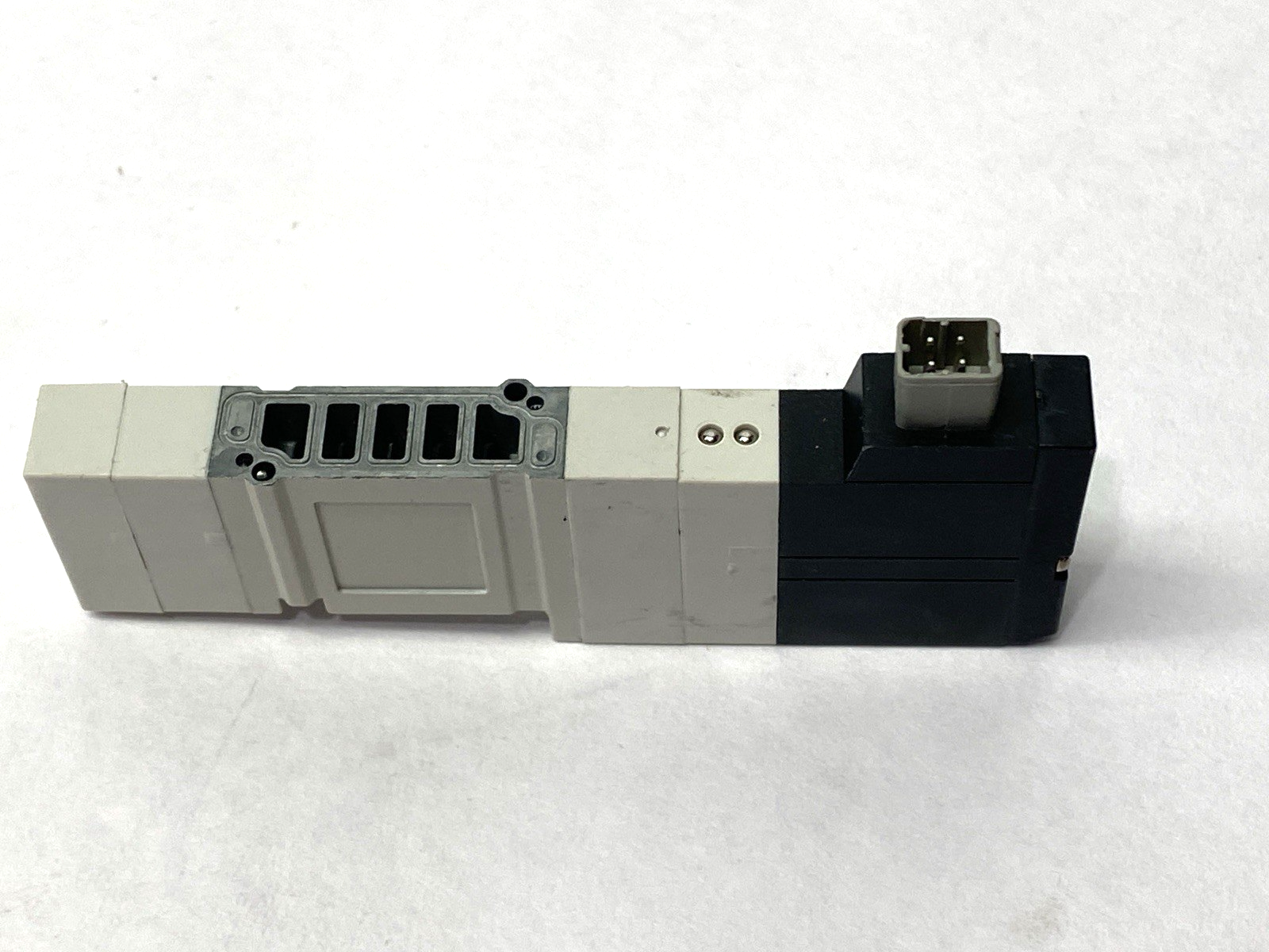 SV1400-5FU | SMC Pneumatic Solenoid Valve 5-Port 24VDC 0.2-0.7MPa - Used - Maverick Industrial Sales