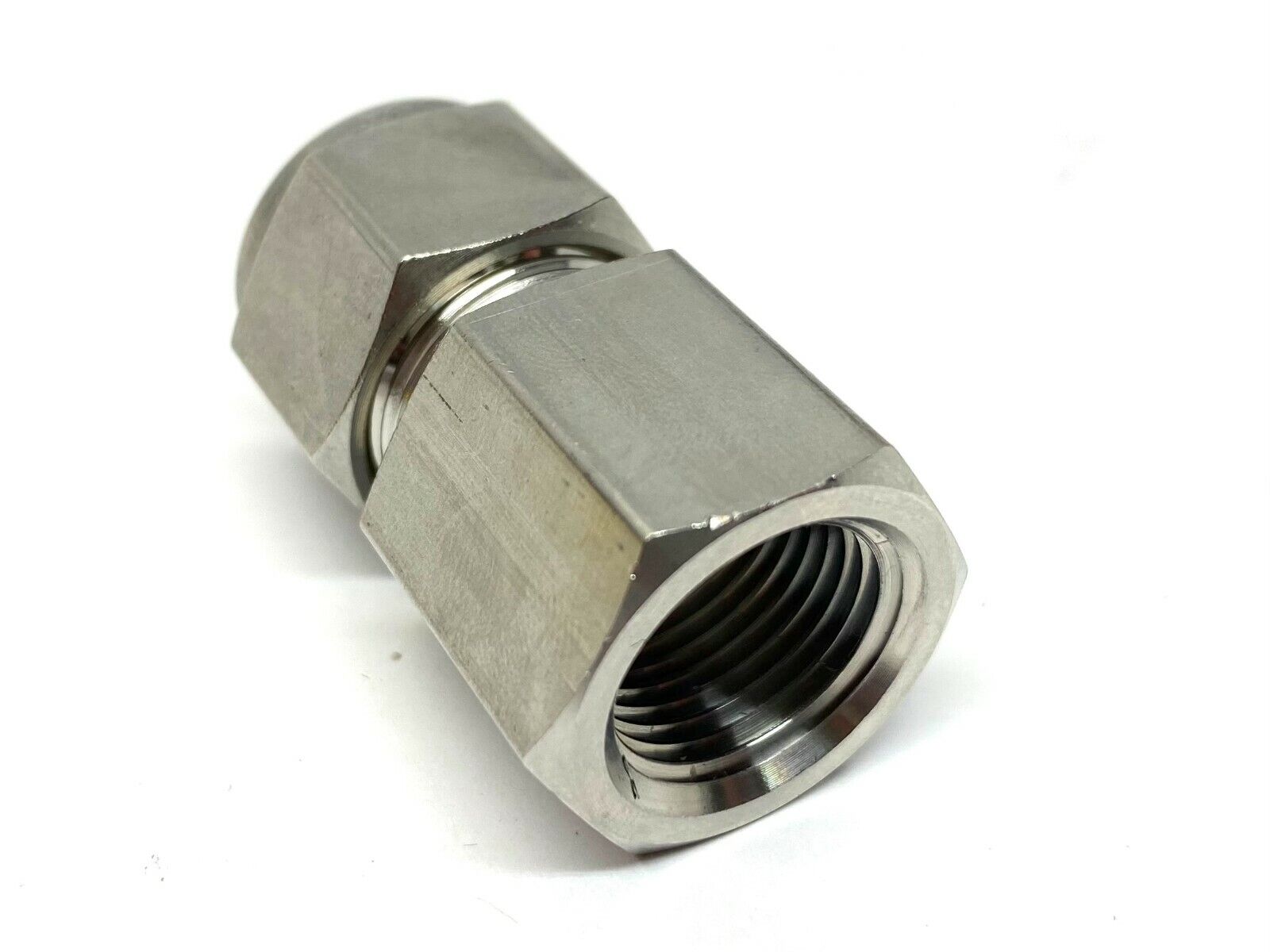 HY-LOK CFC-8-6N-S316 1/2" Tube x 3/8" FNPT Female Connector 316SS - Maverick Industrial Sales