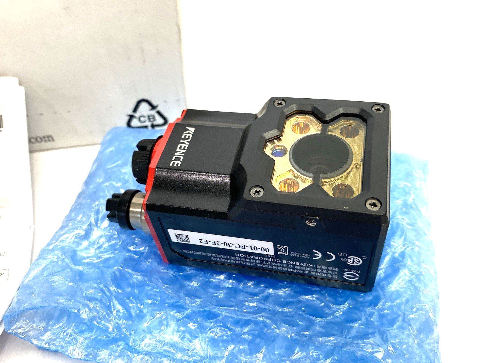 Keyence SR-1000W Automatic Focus 1D/2D Code Reader Wide-Field Type 1280 × 1024 - Maverick Industrial Sales