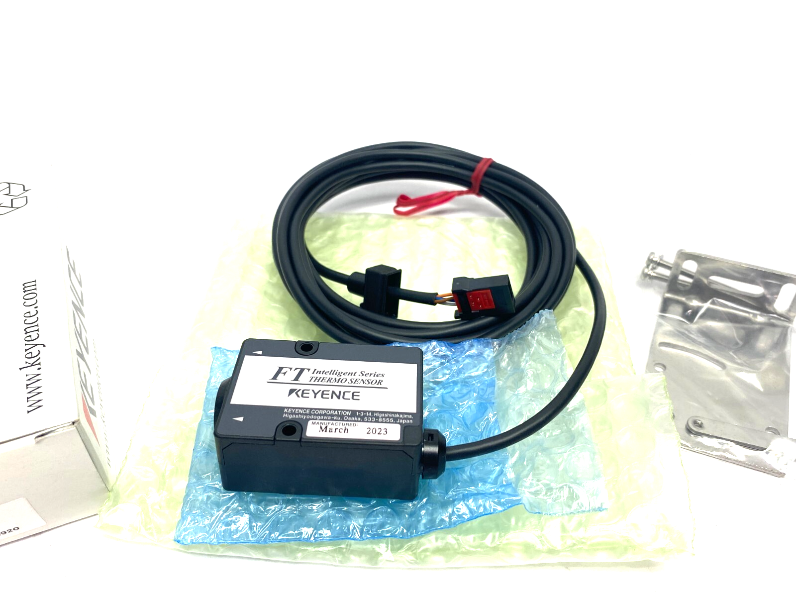 Keyence FT-H20 Mid to Low Temperature Sensor Head Unlimited Detecting Distance - Maverick Industrial Sales