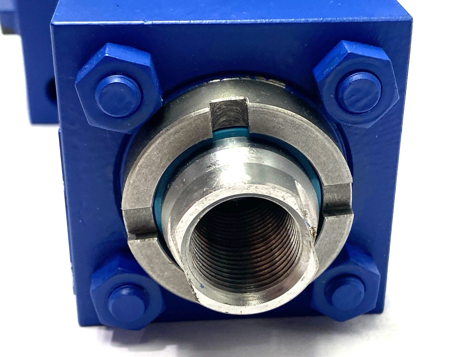 Rexroth CDT3ME6/40/28/15Z30/B22HEUMWWWWW Hydraulic Cylinder R900999T31 - Maverick Industrial Sales