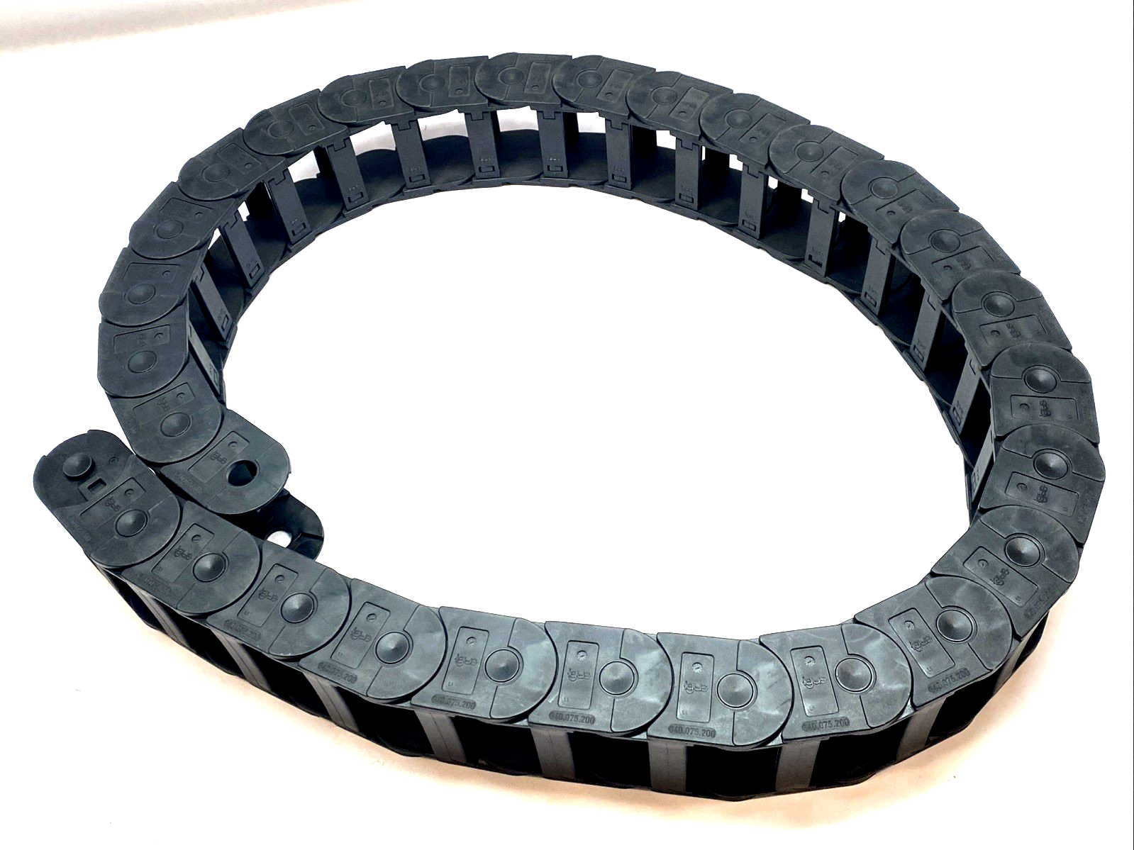 Igus 340.075.200 Energy Chain Cable Carrier 29 Links - Maverick Industrial Sales