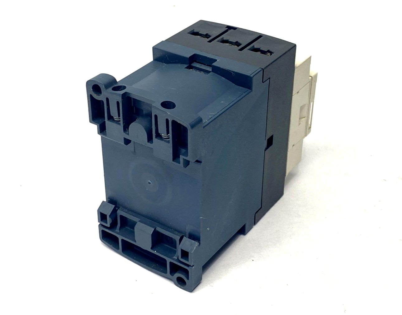 LC1D09BD | Telemecanique Contactor 3P 9A 24VDC - Used - Maverick Industrial Sales