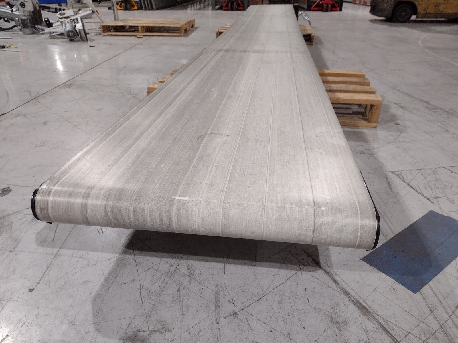 Dorner 32EDM24-1800200D040401 3200 Series Flat Belt End Drive Conveyor 24" x 18' - Maverick Industrial Sales