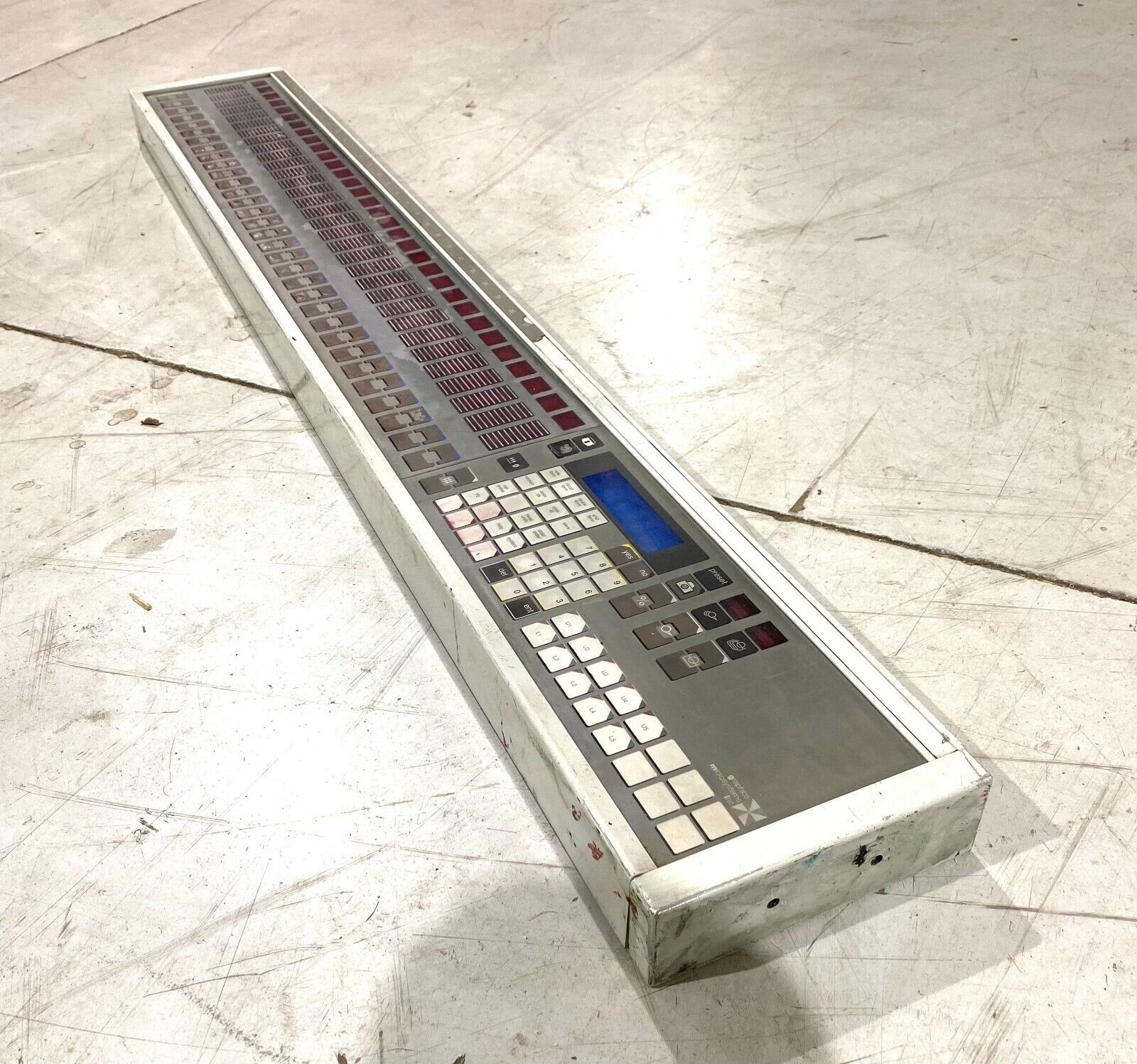 Graphics Microsystems 090G100050-32 Microcolor OCU II Ink Desk Console Keyboard - Maverick Industrial Sales