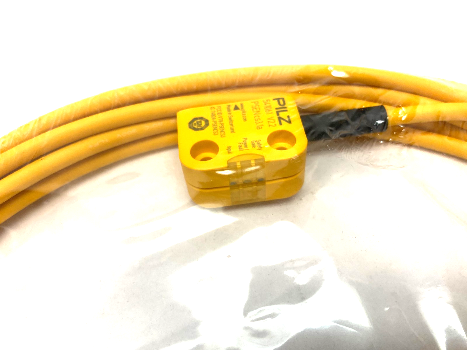 Pilz PSEN cs3.1a 1switch RFID Safety Switch, 2-Safe SC Outputs, 541061 - Maverick Industrial Sales