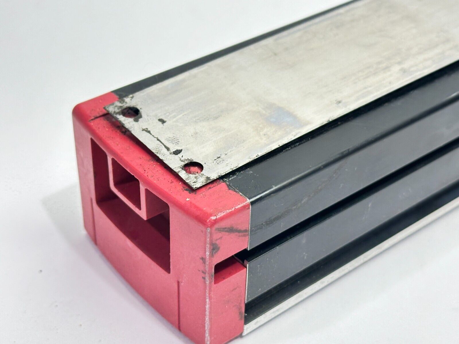 IAI EC-S6S-400-3-PN Elecylinder Linear Actuator 400mm Stroke 24VDC MISSING CAP - Maverick Industrial Sales