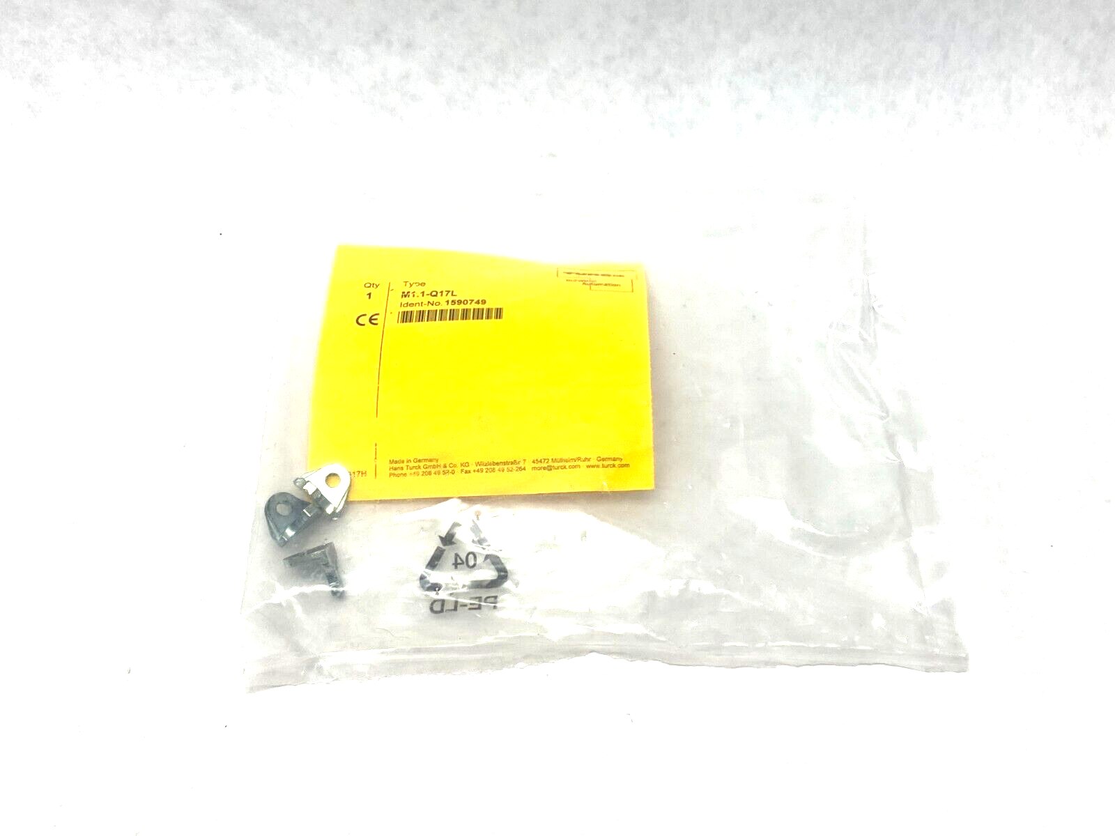 Turck M1.1-Q17L Mounting Bracket For Position Sensors 1590749 - Maverick Industrial Sales
