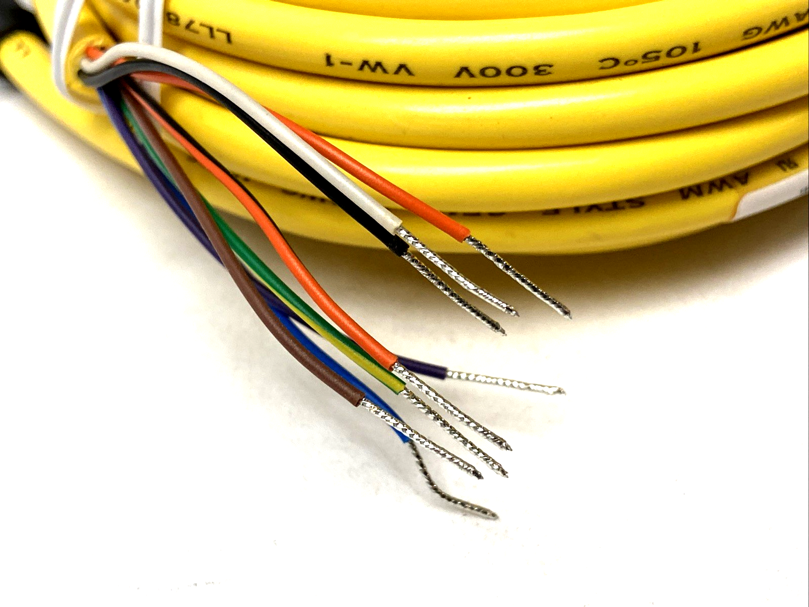 Banner QDE-815D Single-Ended Cordset 8-pin Straight Female 70883 - Maverick Industrial Sales