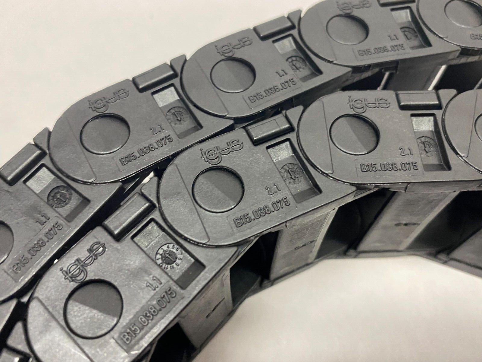 Igus B15-038-075-0 E-Chain Cable Carrier 38mm Inner 49mm Exter. 1 METER SECTION - Maverick Industrial Sales