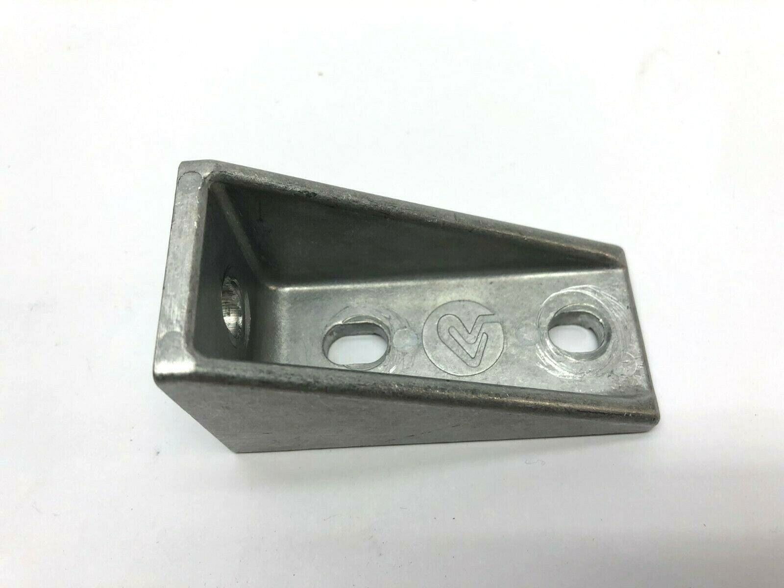 Flexlink XCFA44C Angle Bracket Gusset 90-Deg, Aluminum - Used - Maverick Industrial Sales