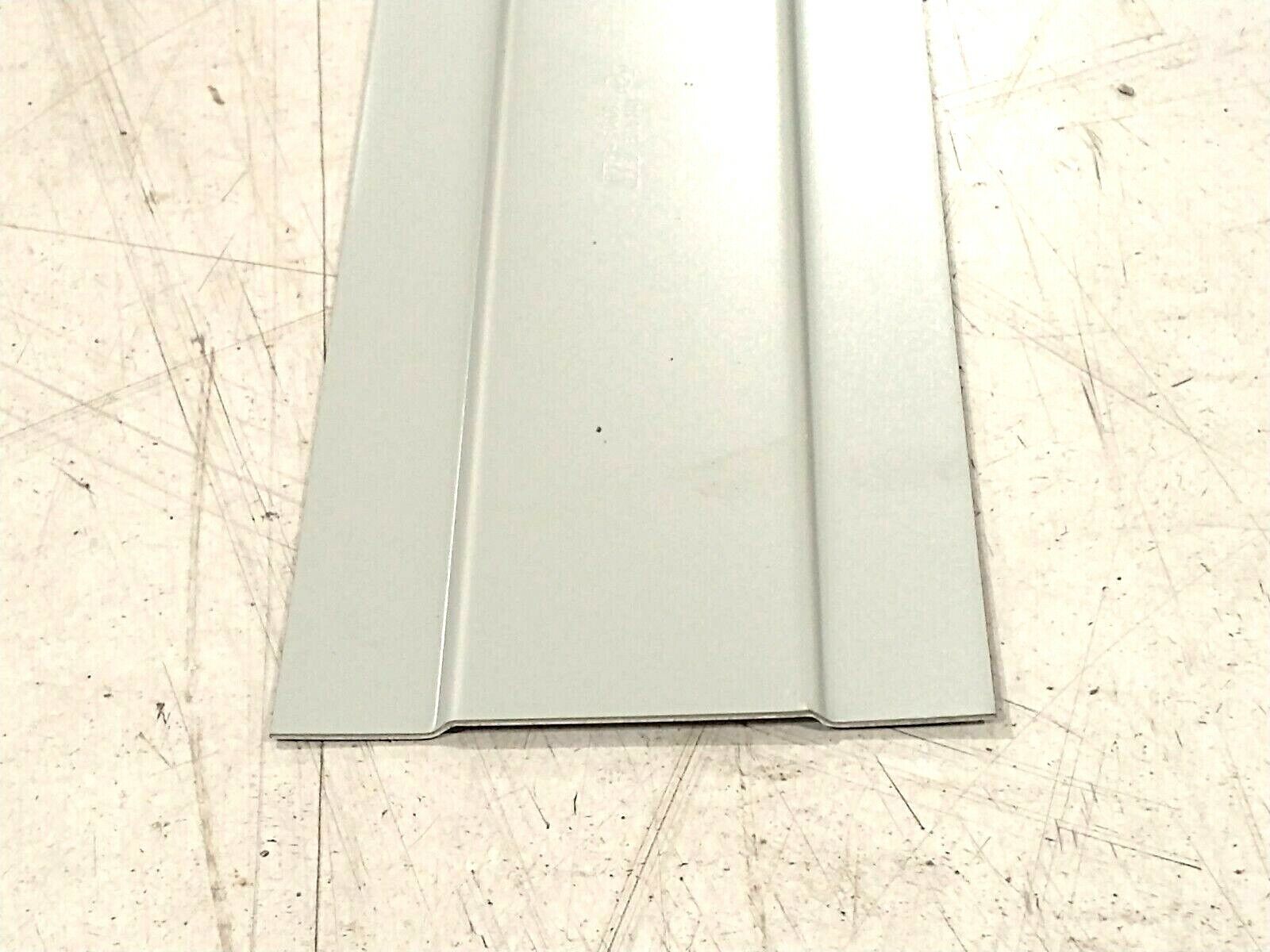 Wiremold G6000DA Raceway Divider Fitting Gray 6000 Series BOX OF 20 FT - Maverick Industrial Sales