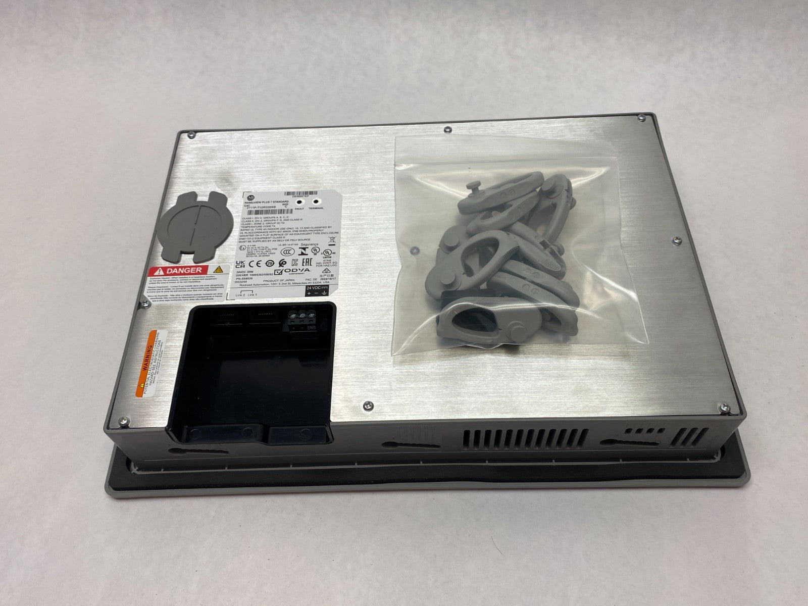 2711P-T12W22D8S | Allen Bradley Ser. C PanelView Plus 7 Standard Terminal HMI - New – Open box - Maverick Industrial Sales